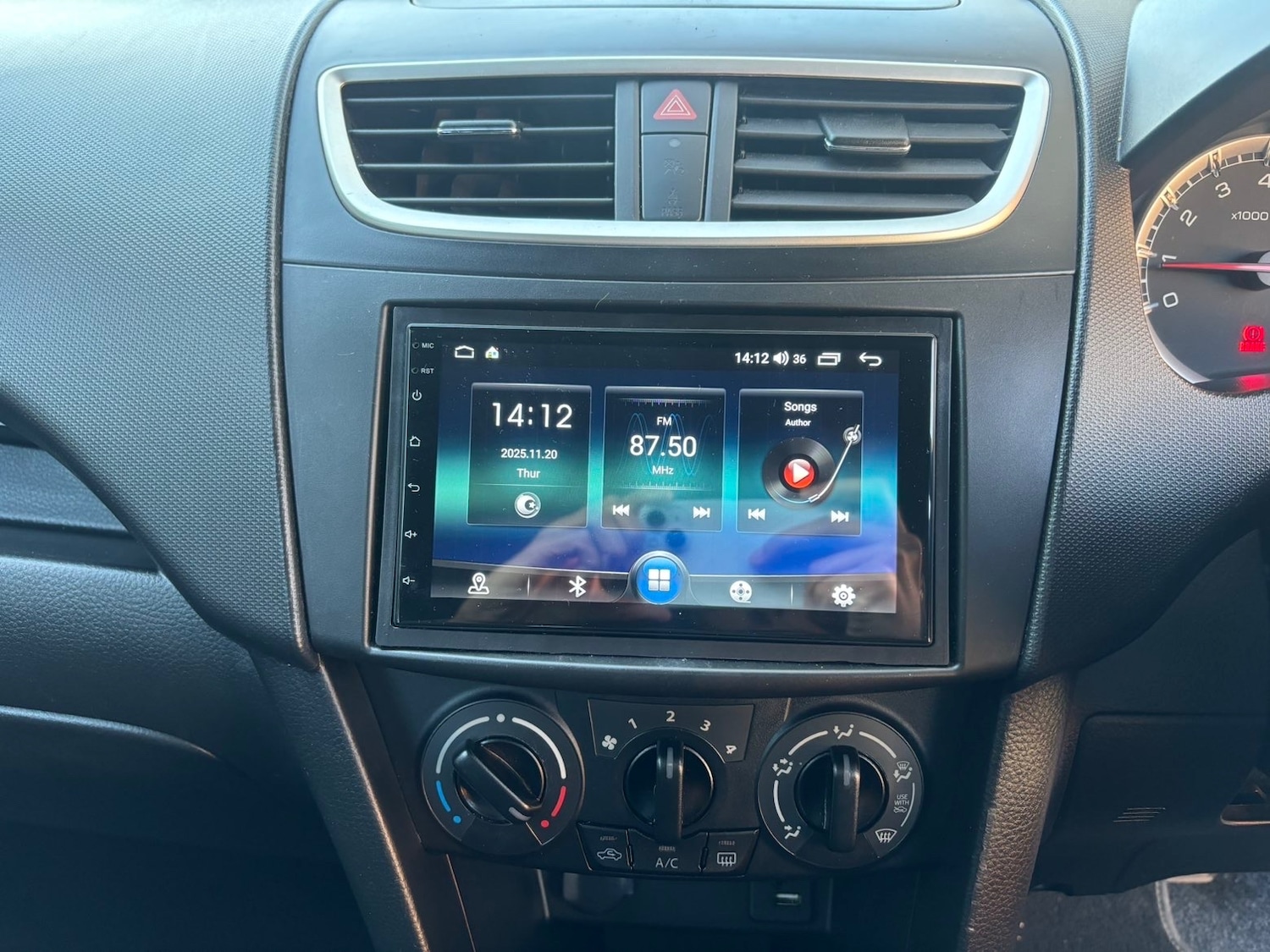 Used Suzuki Swift 2017 for sale - 76714101: Photo 10