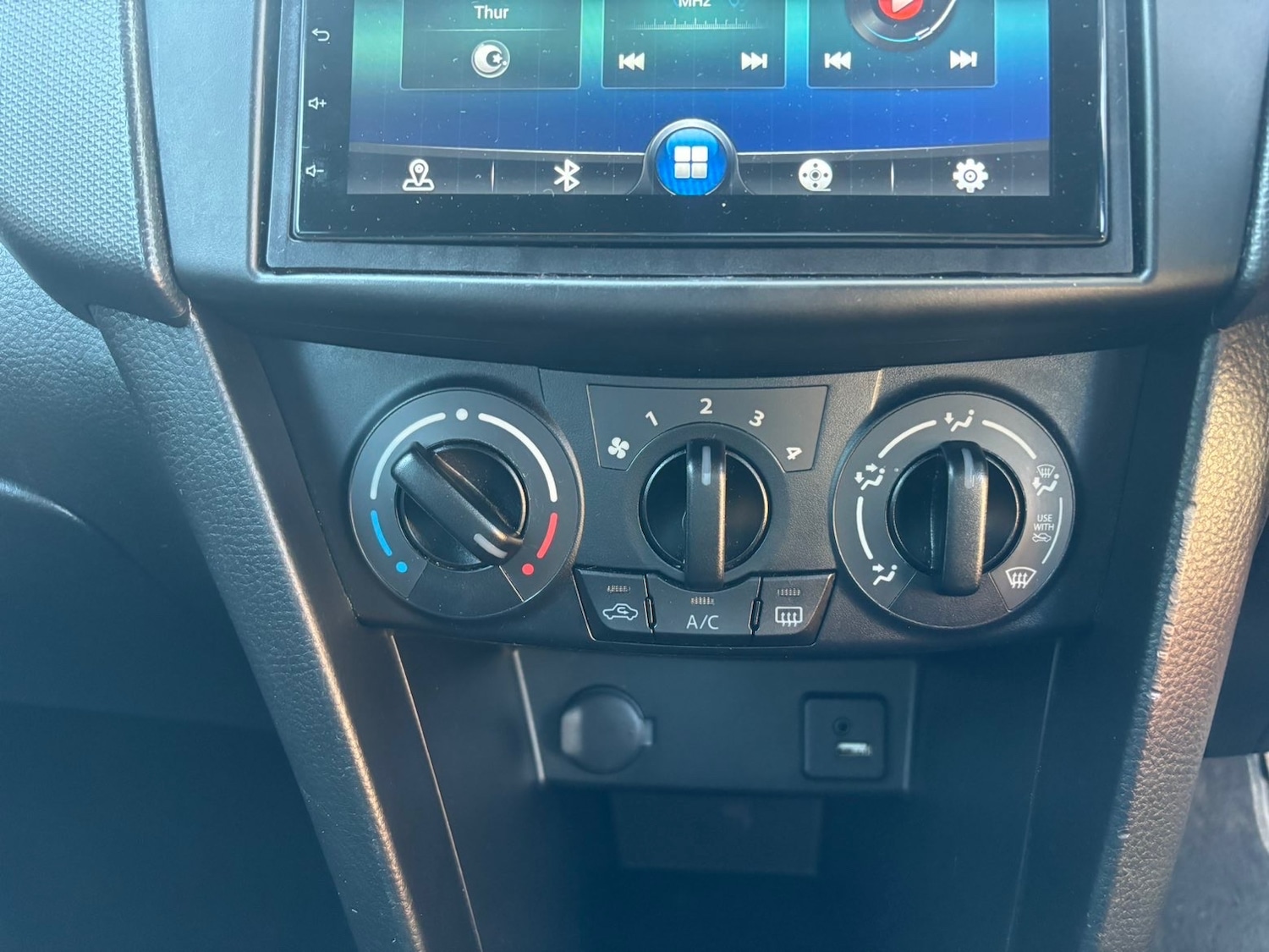 Used Suzuki Swift 2017 for sale - 76714101: Photo 11