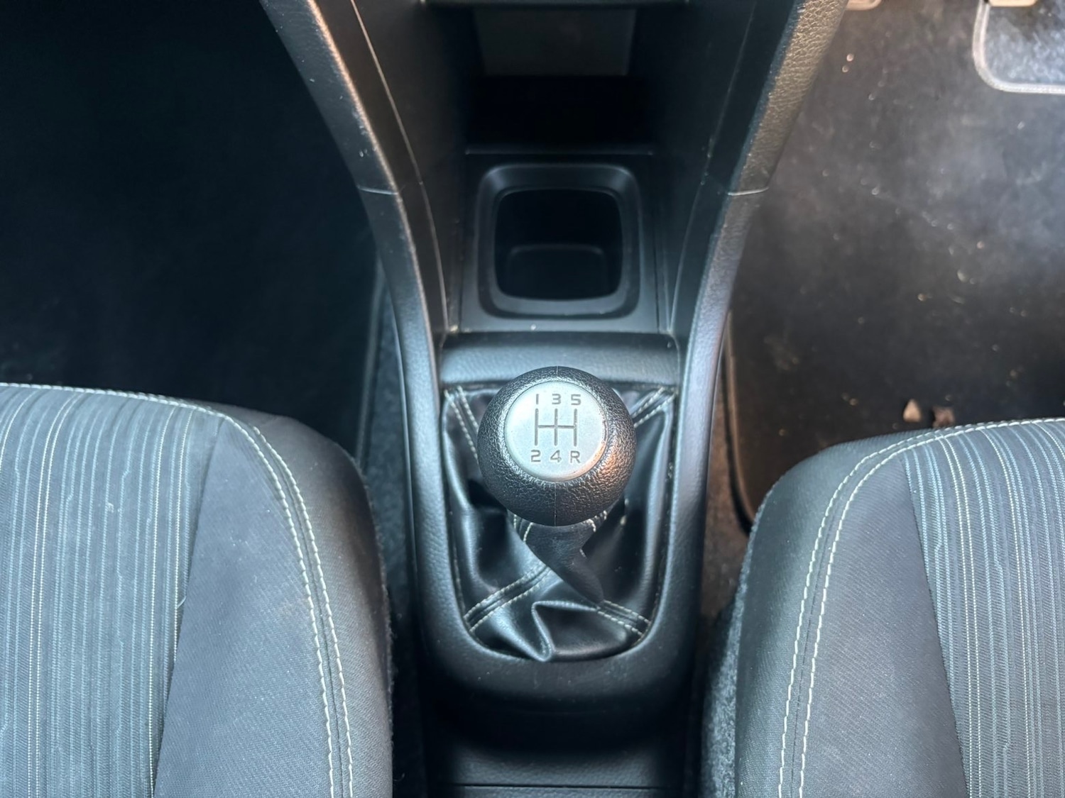 Used Suzuki Swift 2017 for sale - 76714101: Photo 12