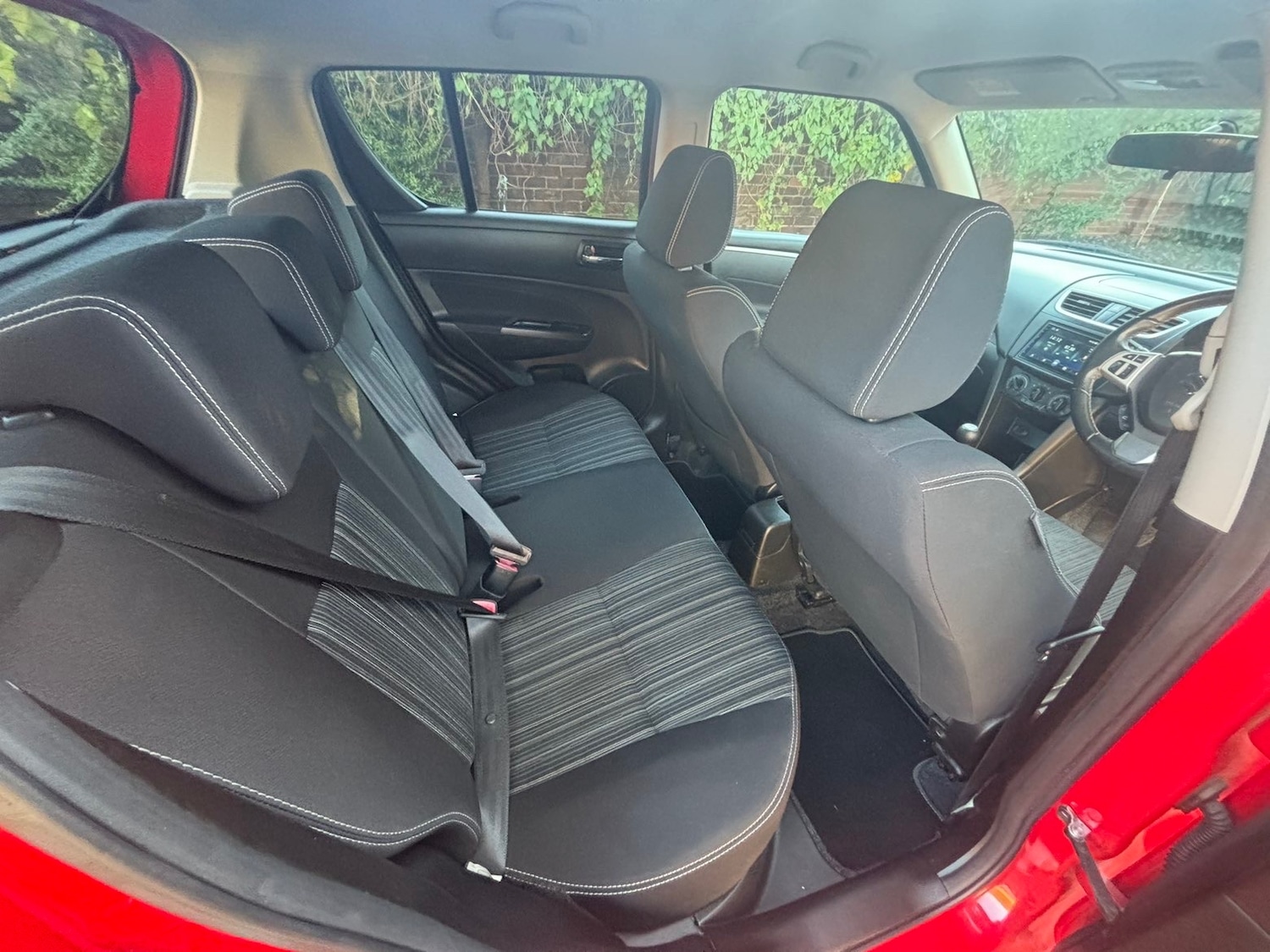 Used Suzuki Swift 2017 for sale - 76714101: Photo 13