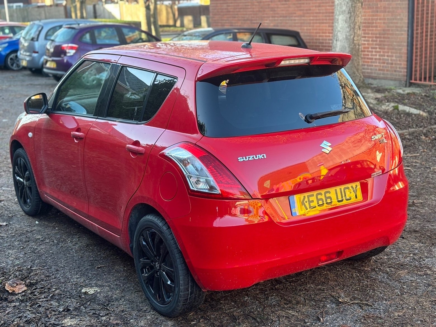 Used Suzuki Swift 2017 for sale - 76714101: Photo 6