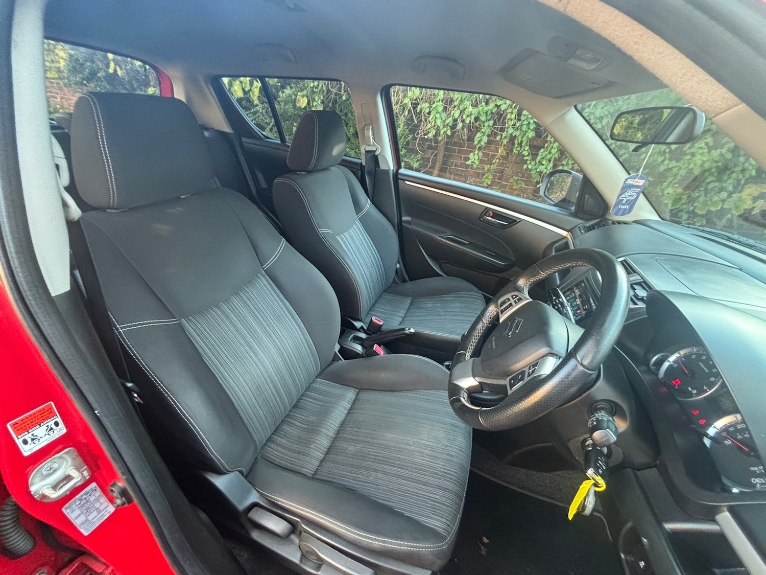 Used Suzuki Swift 2017 for sale - 76714101: Photo 7