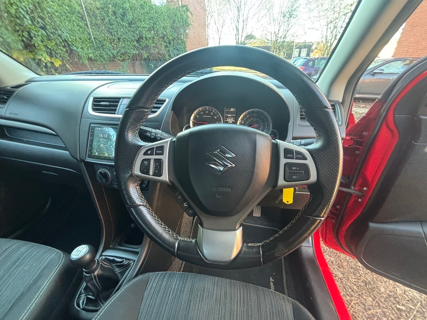 Used Suzuki Swift 2017 for sale - 76714101: Photo 8