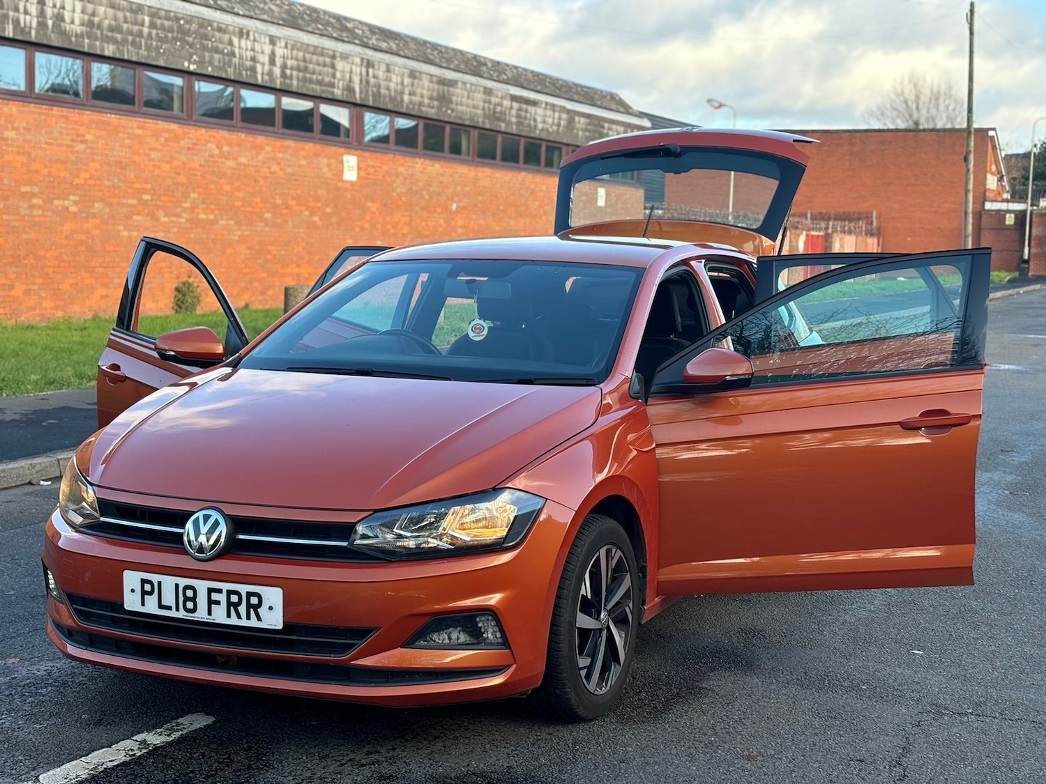 Used Volkswagen Polo 2018 for sale - 76714073: Photo 6