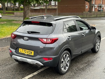 Used Kia Stonic 2020 for sale - 78611882: Photo