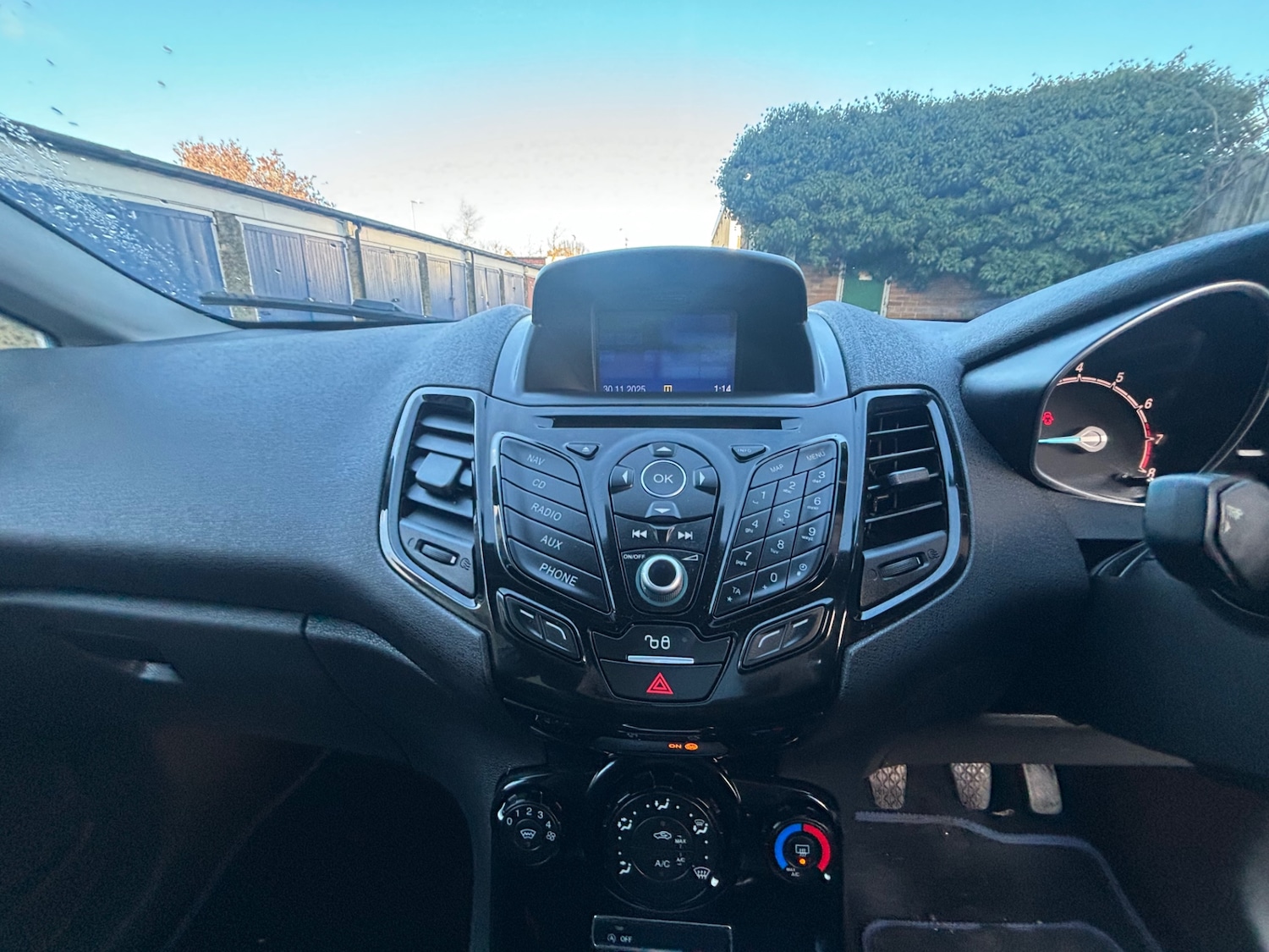 Used Ford Fiesta 2017 for sale - 76853959: Photo 11