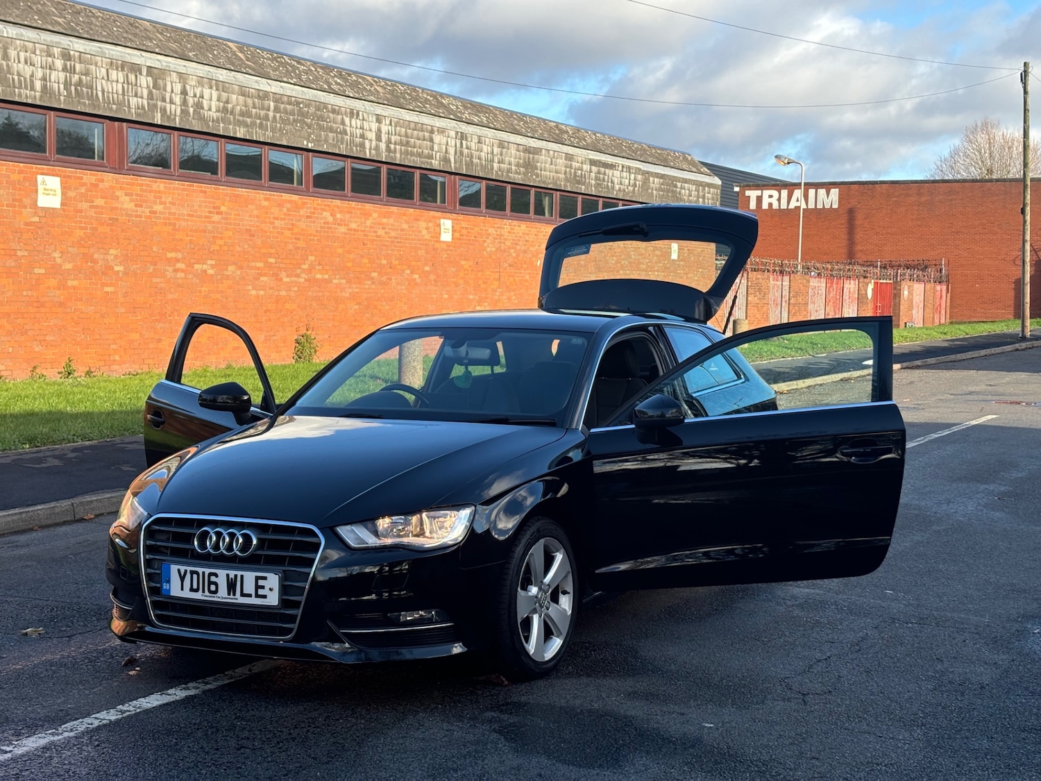 Used Audi A3 2016 for sale - 76710438: Photo 5