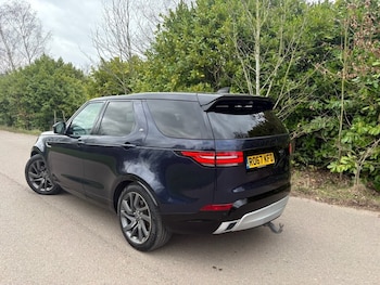 Used Land Rover Discovery 2017 for sale - 77936591: Photo