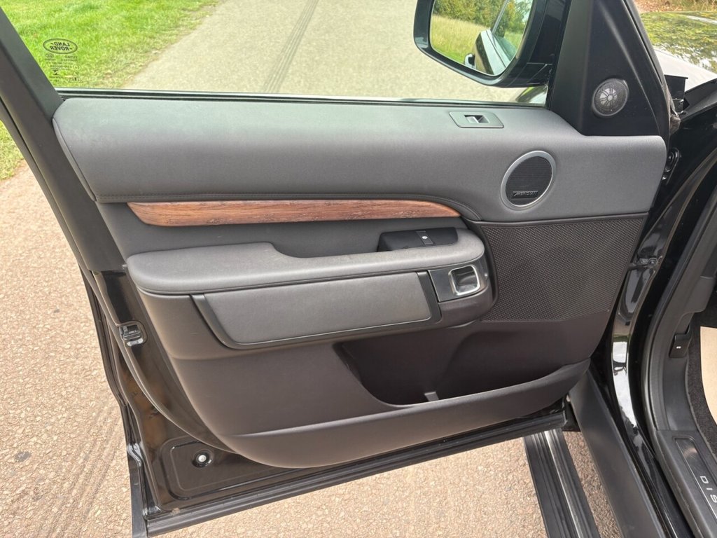 Used Land Rover Discovery 2019 for sale - 76119212: Photo 21