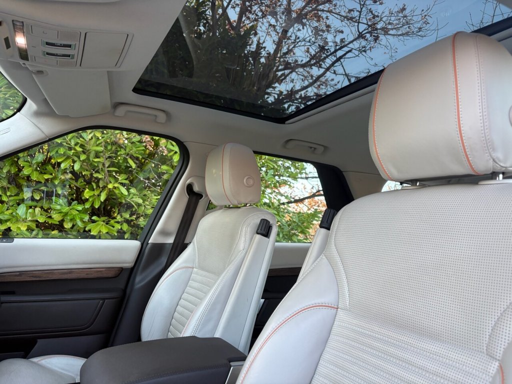 Used Land Rover Discovery 2017 for sale - 76973541: Photo 13