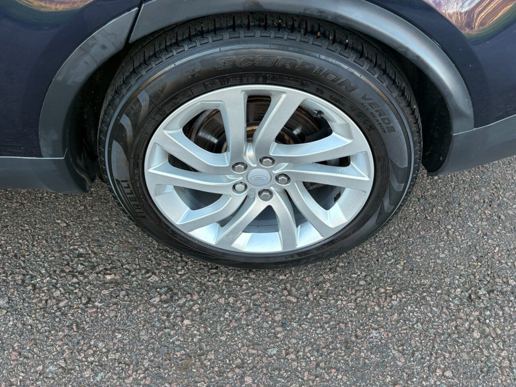 Used Land Rover Discovery 2017 for sale - 76973541: Photo 29