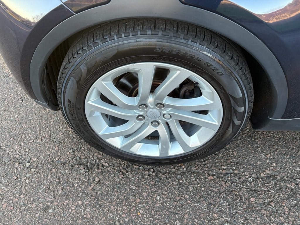 Used Land Rover Discovery 2017 for sale - 76973541: Photo 30