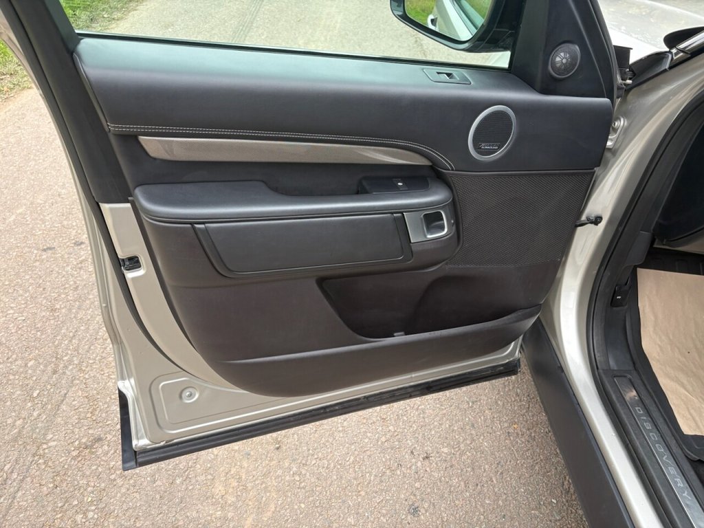 Used Land Rover Discovery 2017 for sale - 76119205: Photo 21