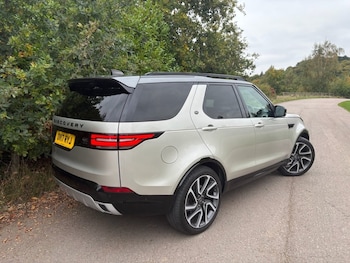 Used Land Rover Discovery 2017 for sale - 76119205: Photo