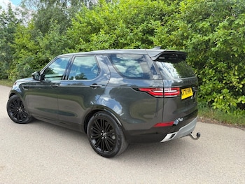 Used Land Rover Discovery 2020 for sale - 79059333: Photo