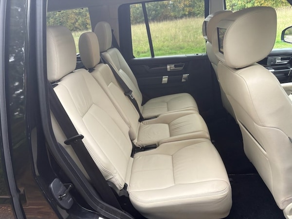 Used Land Rover Discovery 4 2015 for sale - 76236092: Photo 18