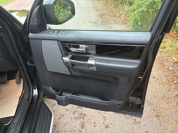Used Land Rover Discovery 4 2015 for sale - 76236092: Photo 22