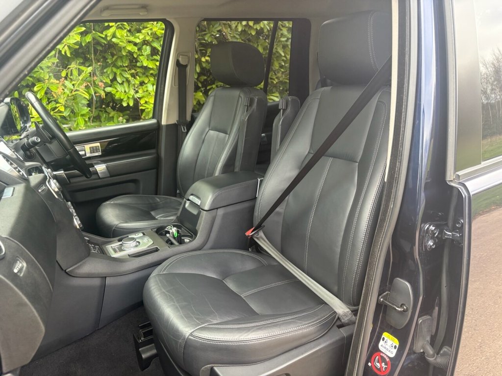 Used Land Rover Discovery 4 2015 for sale - 76632307: Photo 11