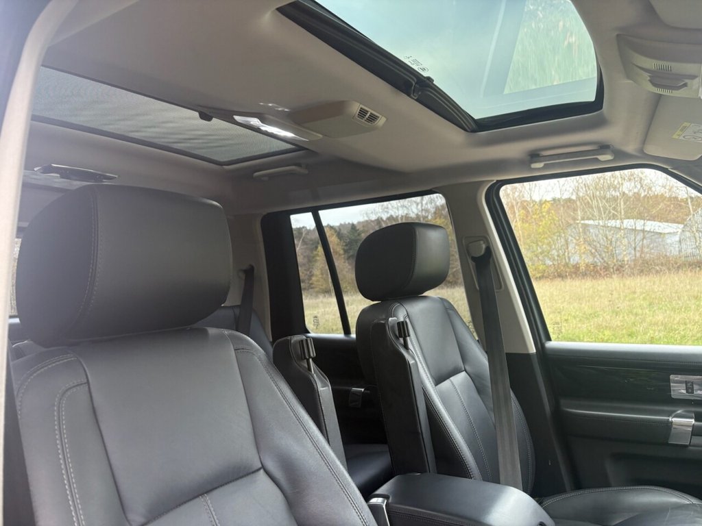 Used Land Rover Discovery 4 2015 for sale - 76632307: Photo 13