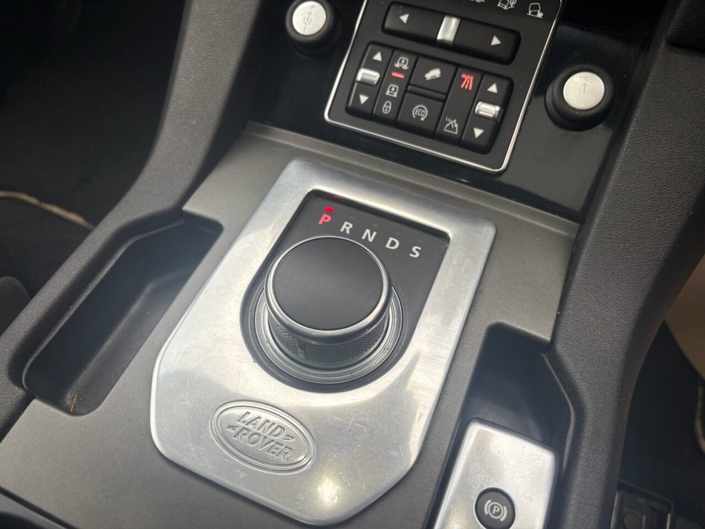 Used Land Rover Discovery 4 2015 for sale - 76632307: Photo 15