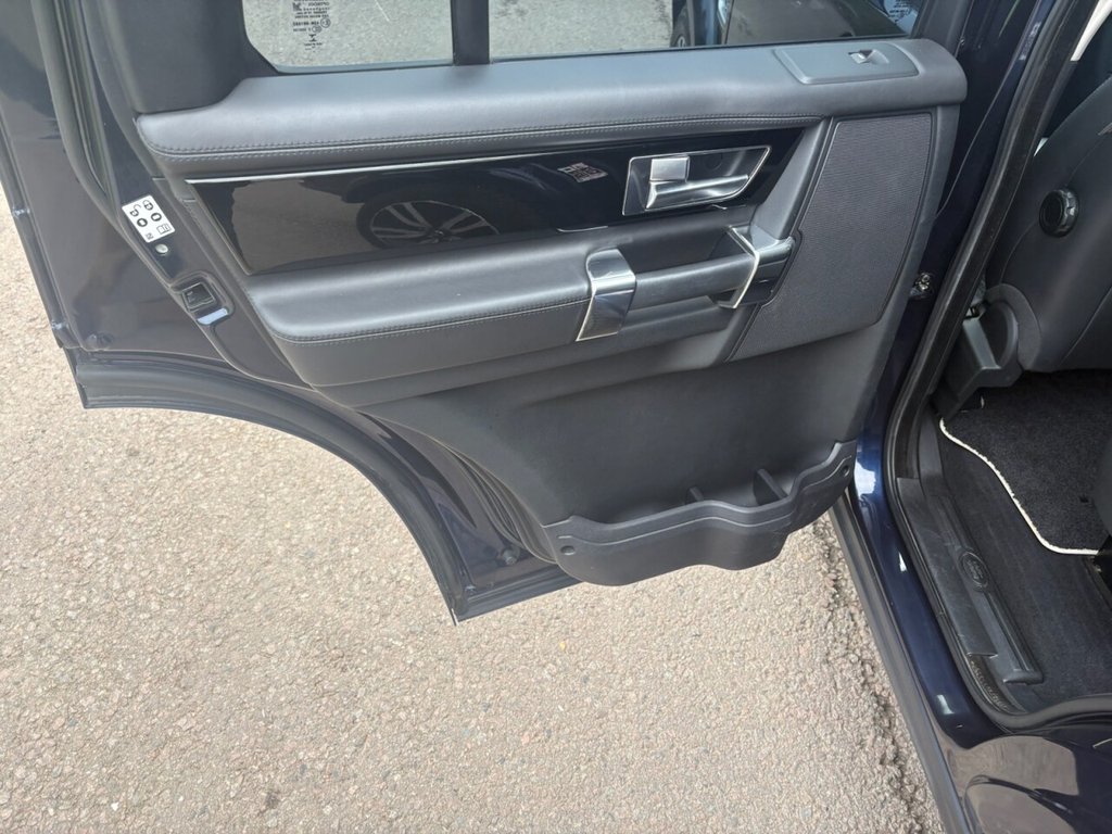 Used Land Rover Discovery 4 2015 for sale - 76632307: Photo 23