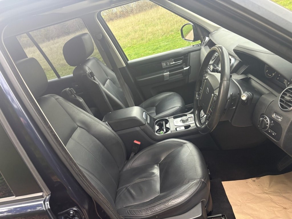 Used Land Rover Discovery 4 2015 for sale - 76632307: Photo 9