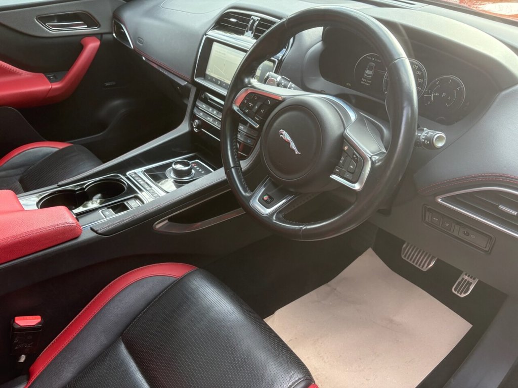 Used Jaguar F-Pace 2016 for sale - 76333649: Photo 10