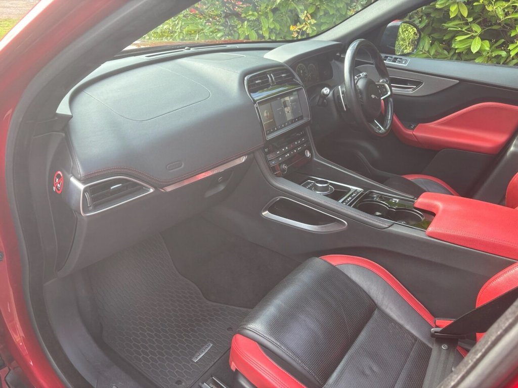 Used Jaguar F-Pace 2016 for sale - 76333649: Photo 11