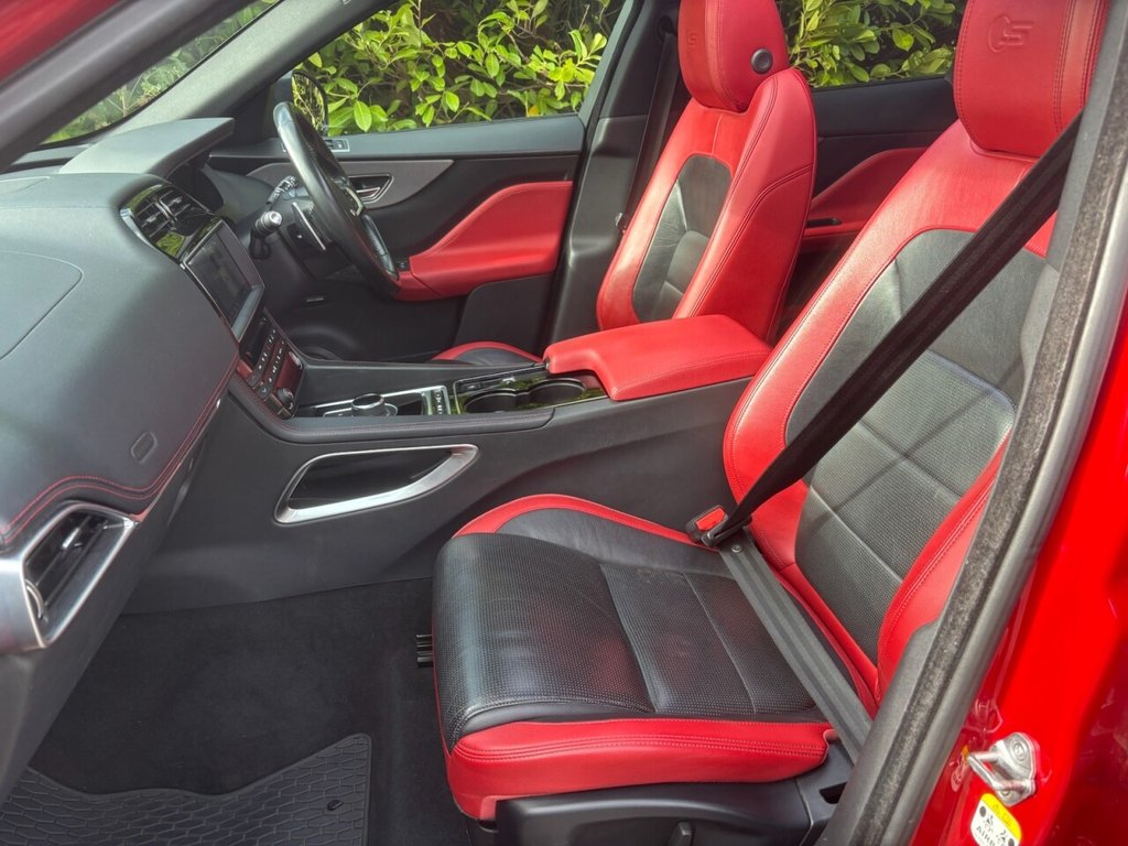 Used Jaguar F-Pace 2016 for sale - 76333649: Photo 12