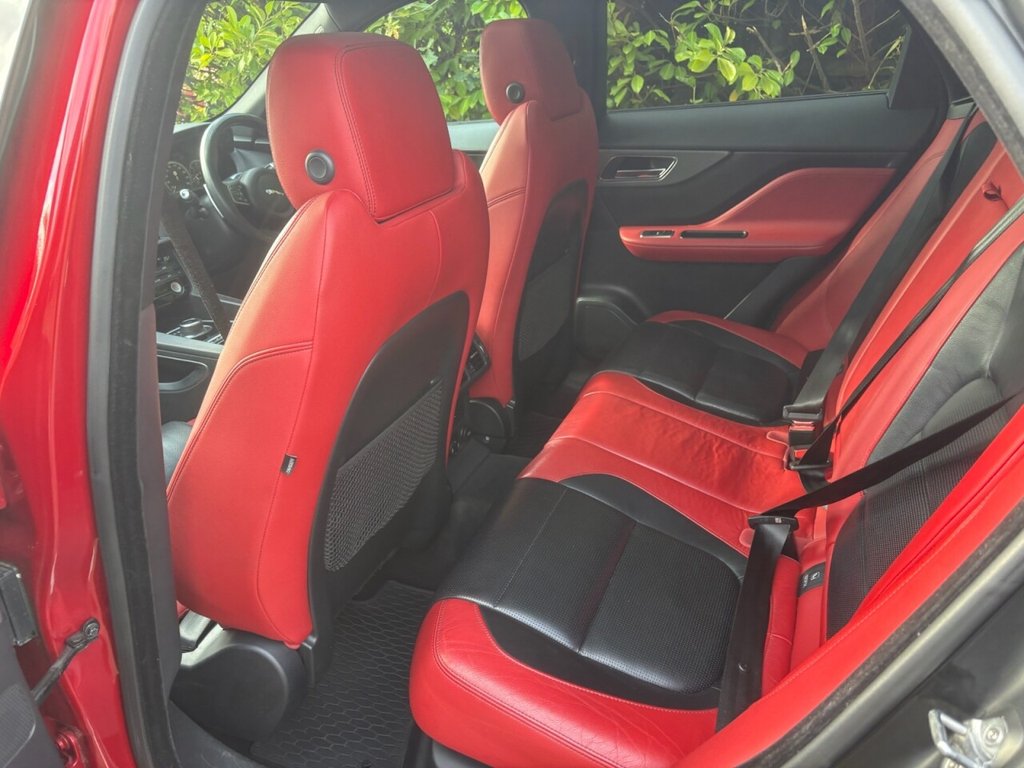 Used Jaguar F-Pace 2016 for sale - 76333649: Photo 16