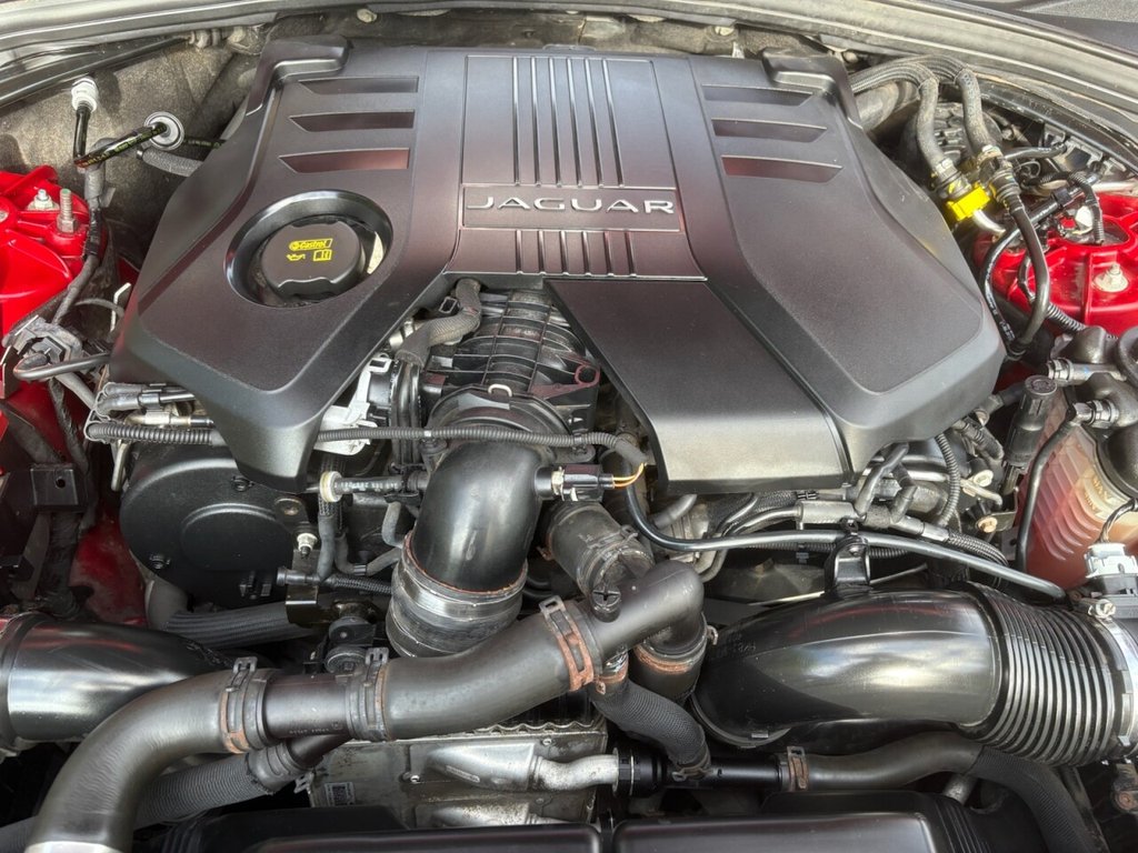 Used Jaguar F-Pace 2016 for sale - 76333649: Photo 31