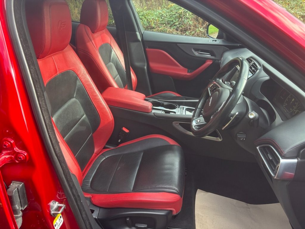 Used Jaguar F-Pace 2016 for sale - 76333649: Photo 8