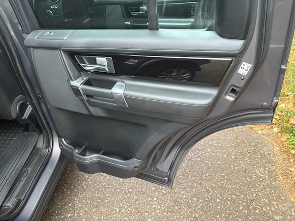 Used Land Rover Discovery 4 2016 for sale - 76236094: Photo 23