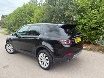 Used Land Rover Discovery Sport 2015 for sale - 79843414: Photo