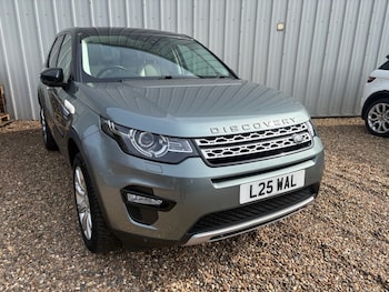 Used Land Rover Discovery Sport 2015 for sale - 77991432: Photo