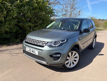 Used Land Rover Discovery Sport 2015 for sale - 77991432: Photo