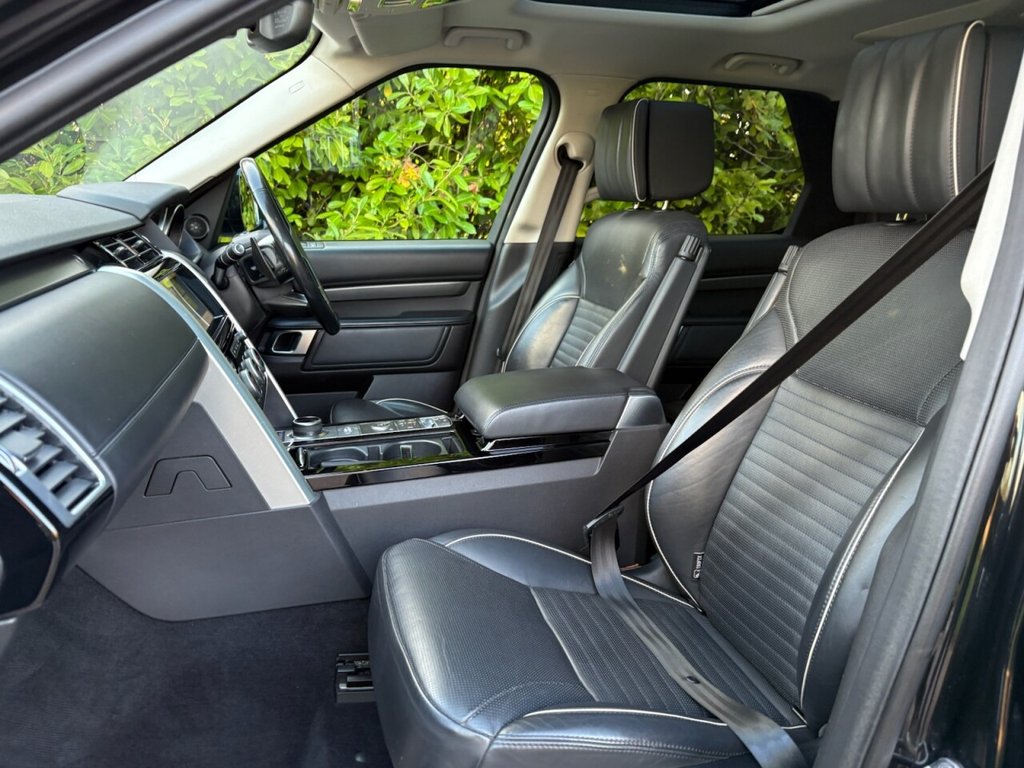 Used Land Rover Discovery 2017 for sale - 76632218: Photo 11