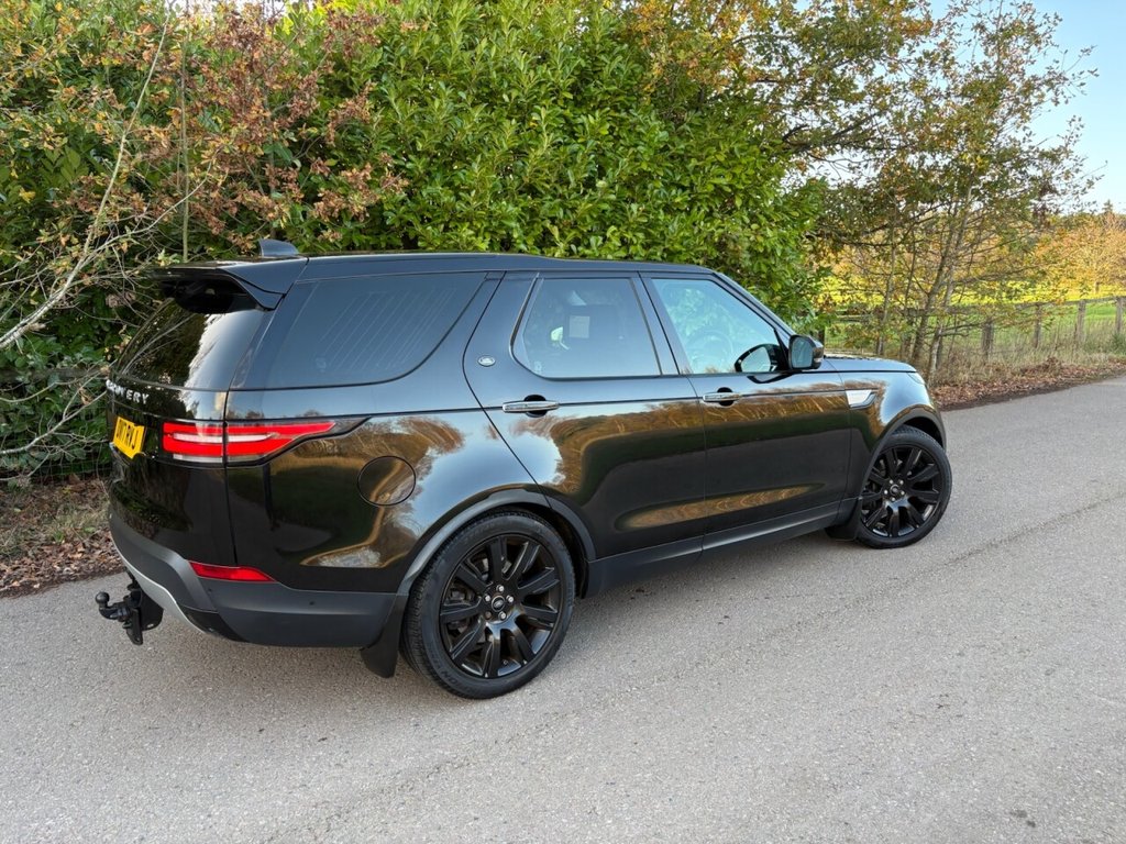 Used Land Rover Discovery 2017 for sale - 76632218: Photo 6