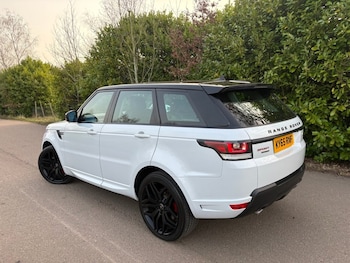 Used Land Rover Range Rover Sport 2015 for sale - 77734448: Photo