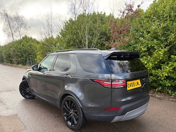 Used Land Rover Discovery 2019 for sale - 77408231: Photo