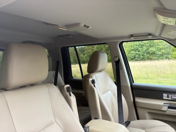 Used Land Rover Discovery 4 2015 for sale - 75703610: Photo 10
