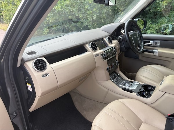 Used Land Rover Discovery 4 2015 for sale - 75703610: Photo 12