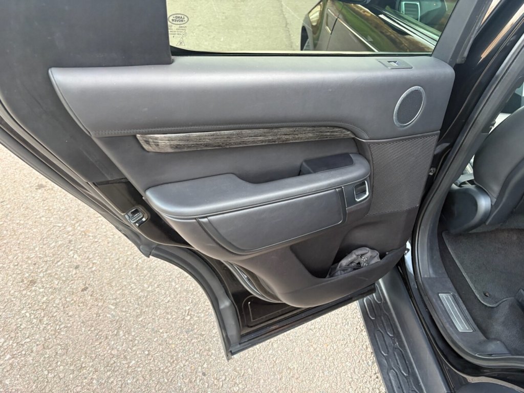 Used Land Rover Discovery 2018 for sale - 77681077: Photo 23