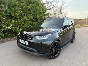 Used Land Rover Discovery 2018 for sale - 77681077: Photo