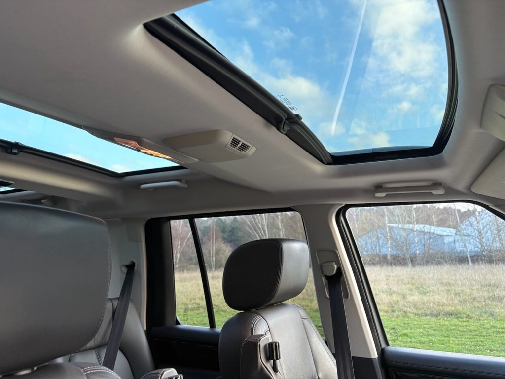 Used Land Rover Discovery 4 2016 for sale - 76934680: Photo 16