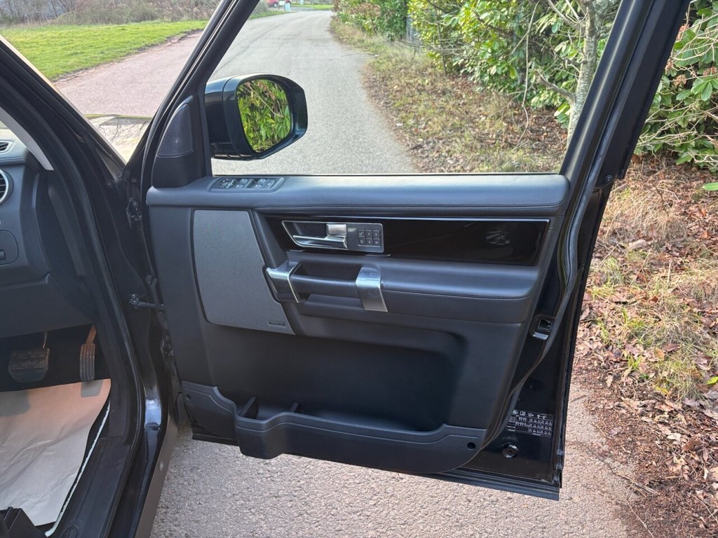 Used Land Rover Discovery 4 2016 for sale - 76934680: Photo 23