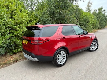 Used Land Rover Discovery 2017 for sale - 79345867: Photo