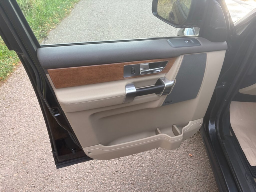 Used Land Rover Discovery 2015 for sale - 76482099: Photo 23