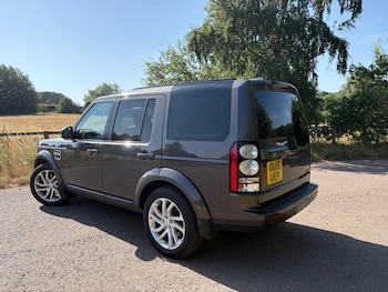 Used Land Rover Discovery 2016 for sale - 79404327: Photo