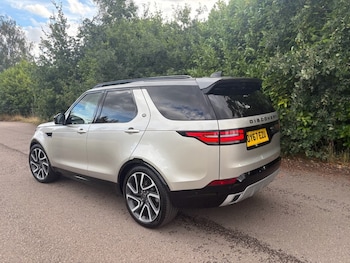 Used Land Rover Discovery 2017 for sale - 75528223: Photo